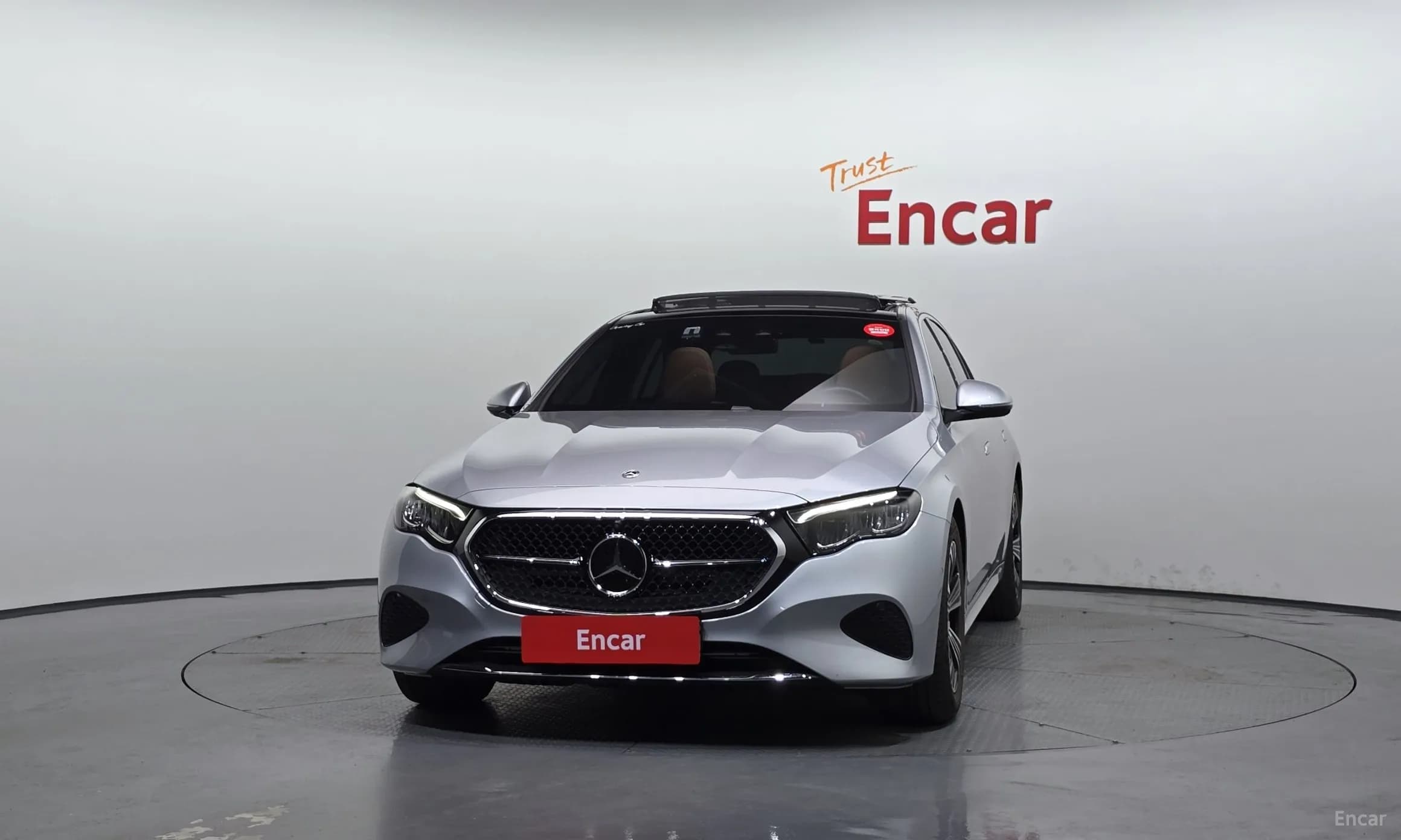E-Class W214