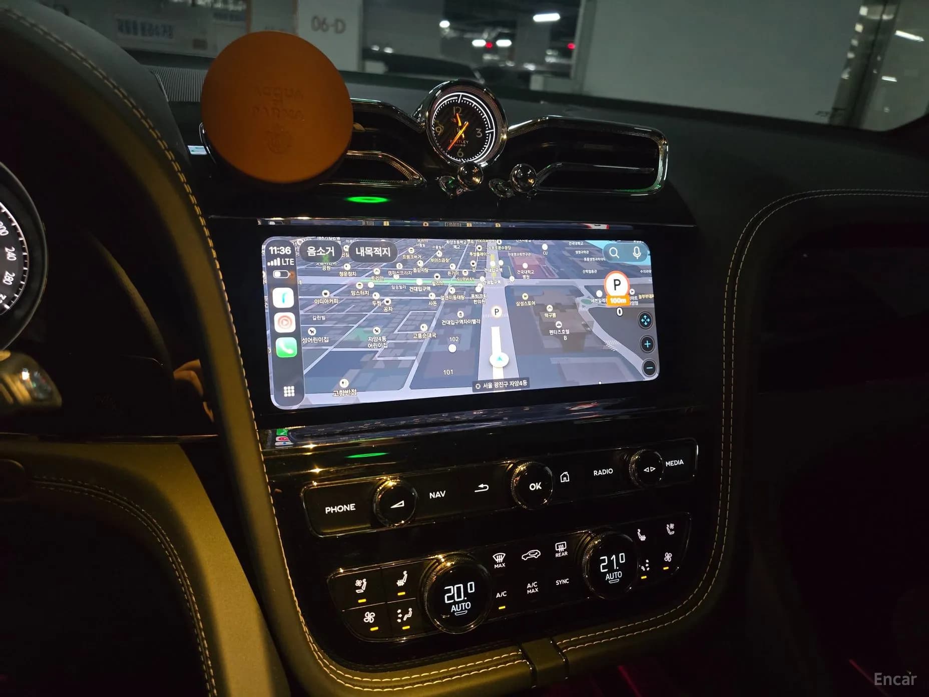Bentayga
