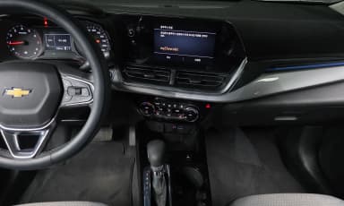 Trax Crossover