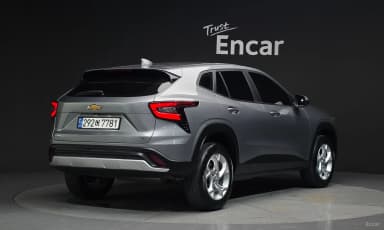 Trax Crossover