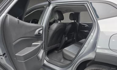 Trax Crossover