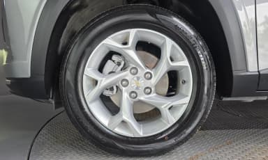 Trax Crossover