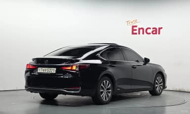 ES300h 7th Generation