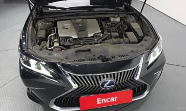 ES300h 7th Generation