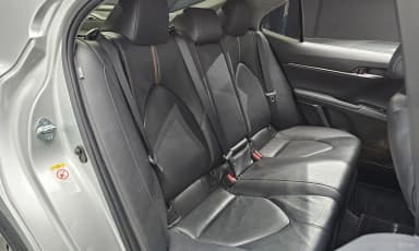 Camry (XV70)