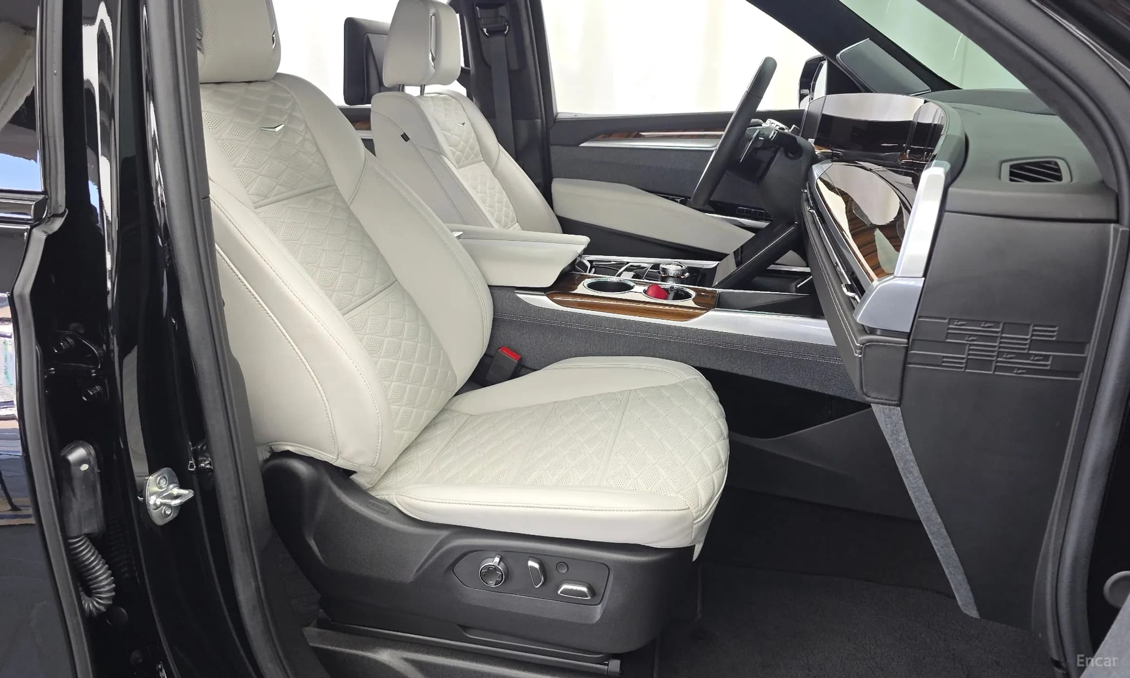 Escalade 5th Generation