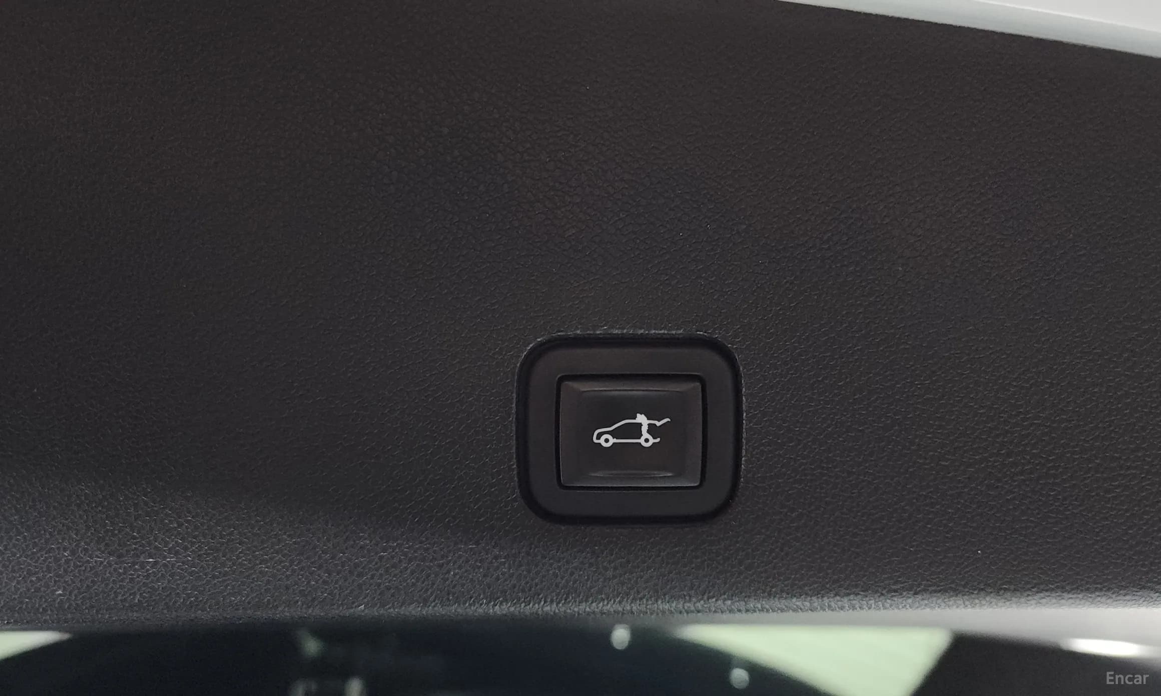 XT6