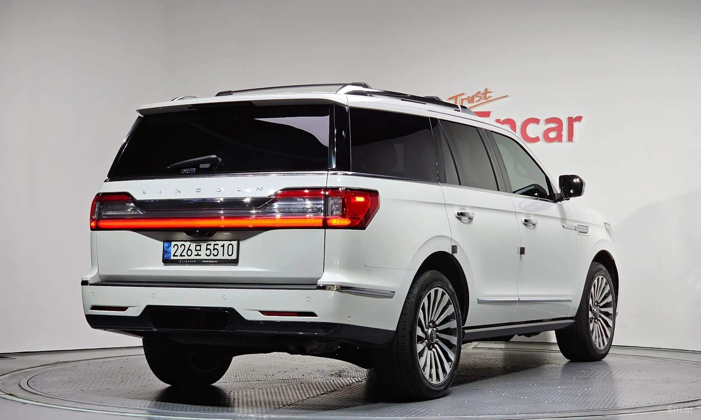 Navigator 4th generation