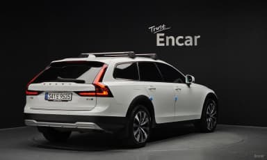 V90 Cross Country