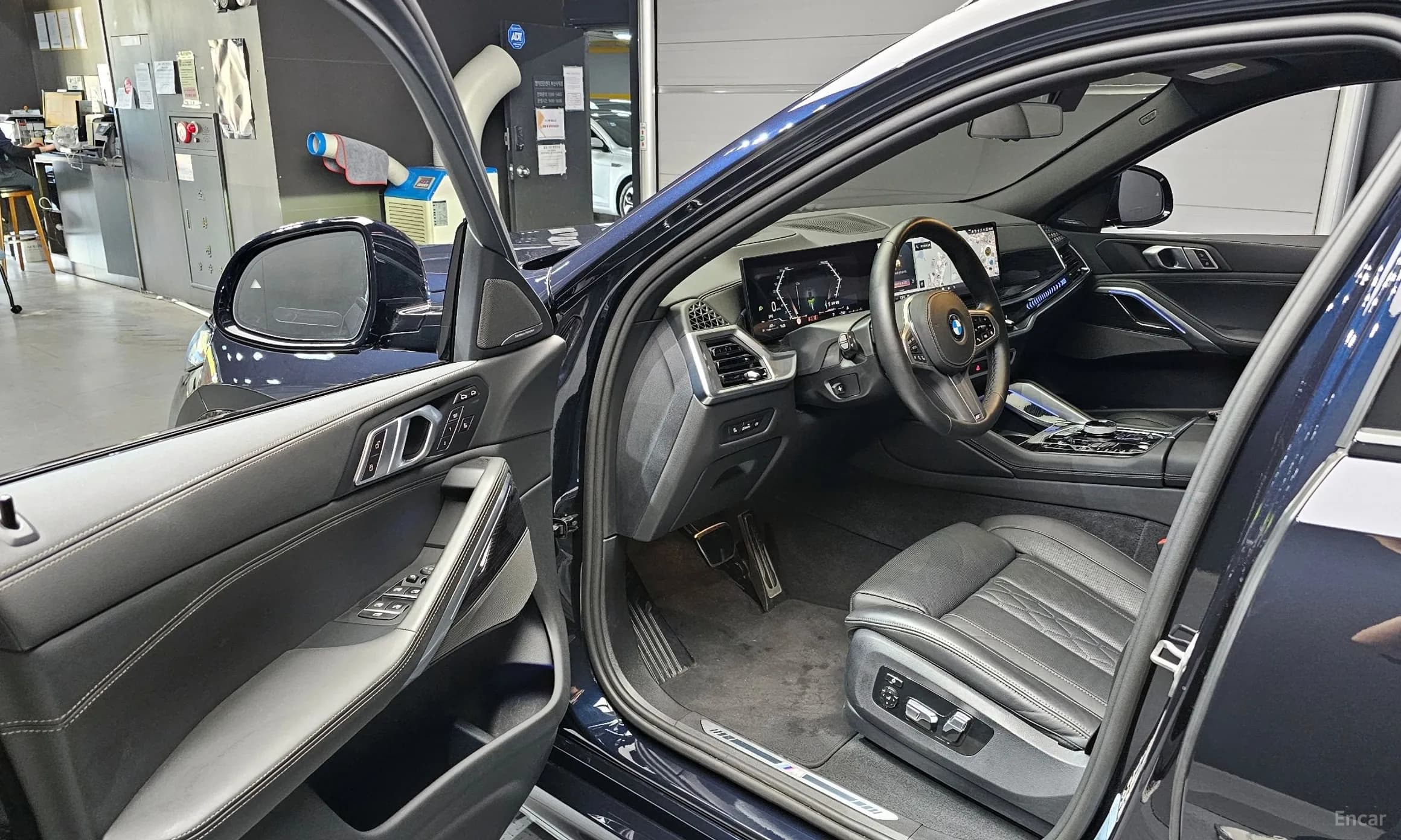 X6 (G06)