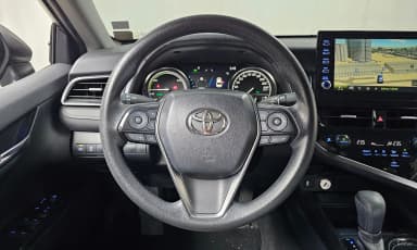 Camry (XV70)