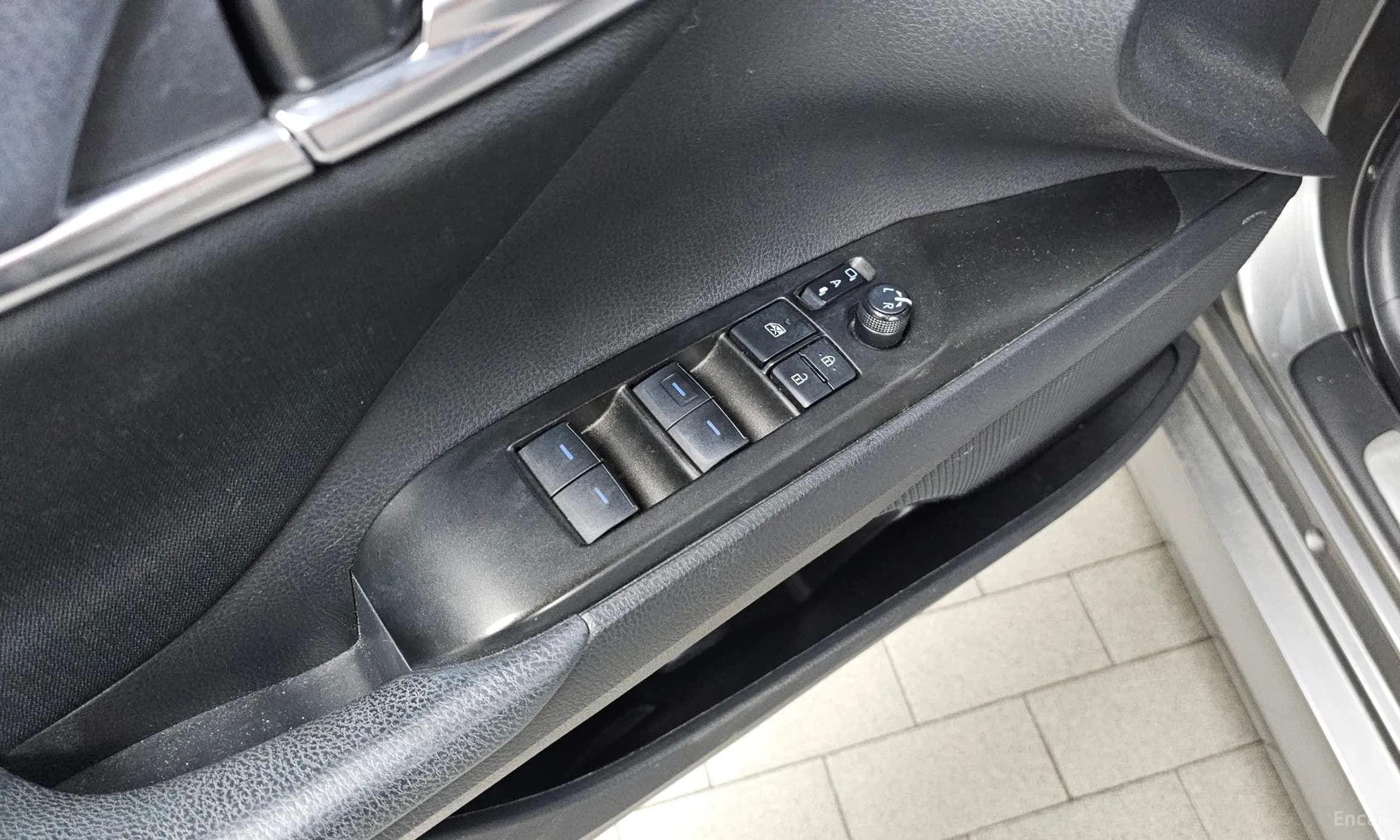 Camry (XV70)