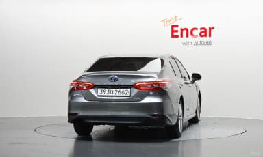 Camry (XV70)