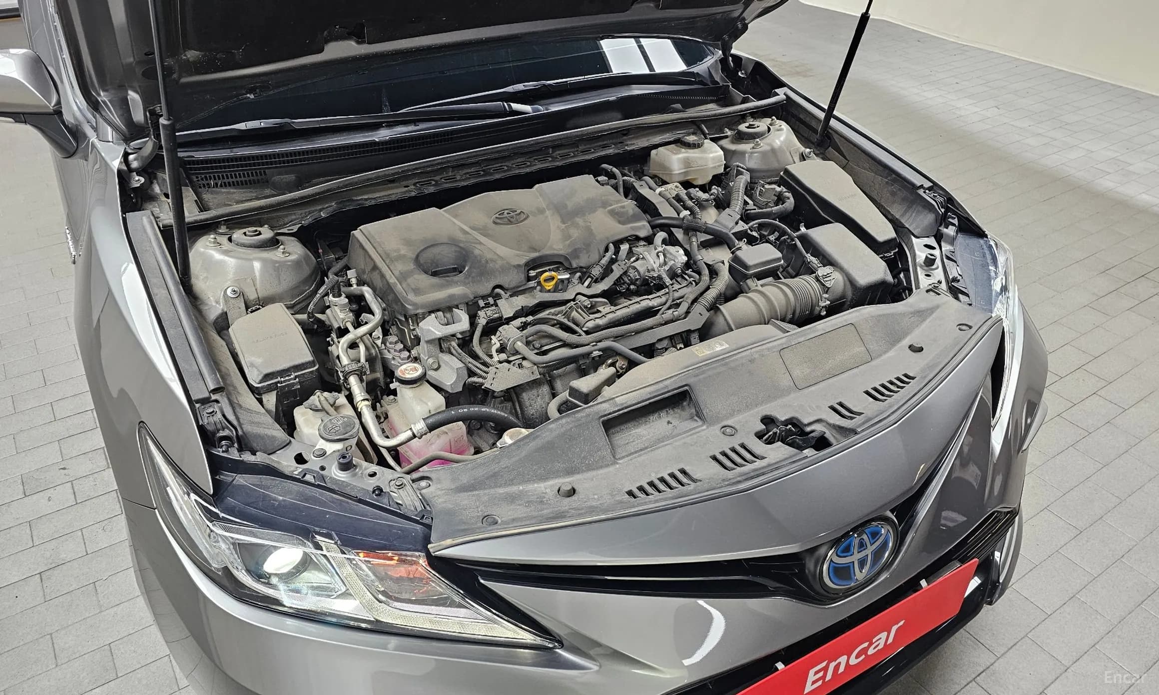 Camry (XV70)