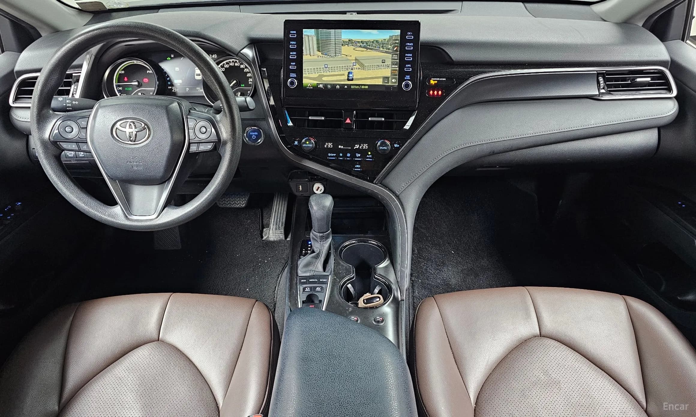 Camry (XV70)