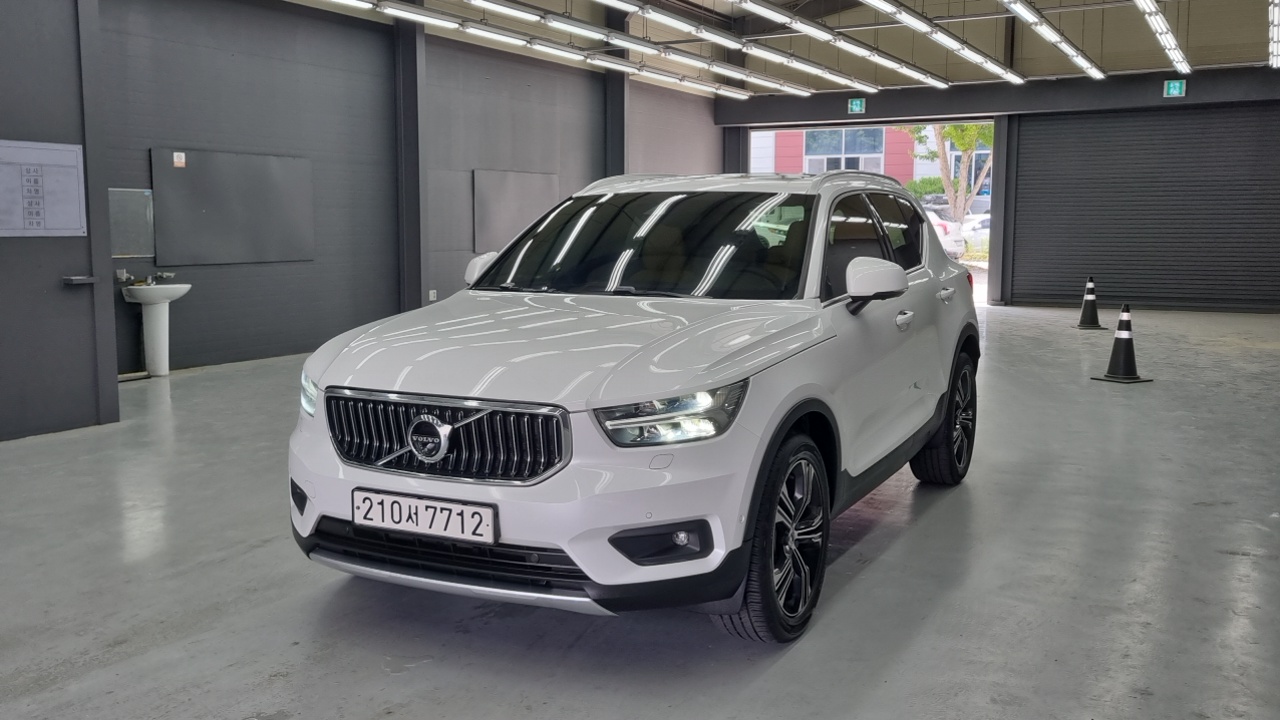 XC40