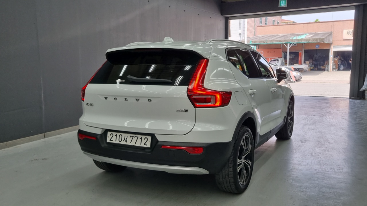 XC40