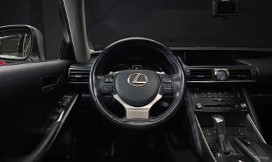 New IS200t
