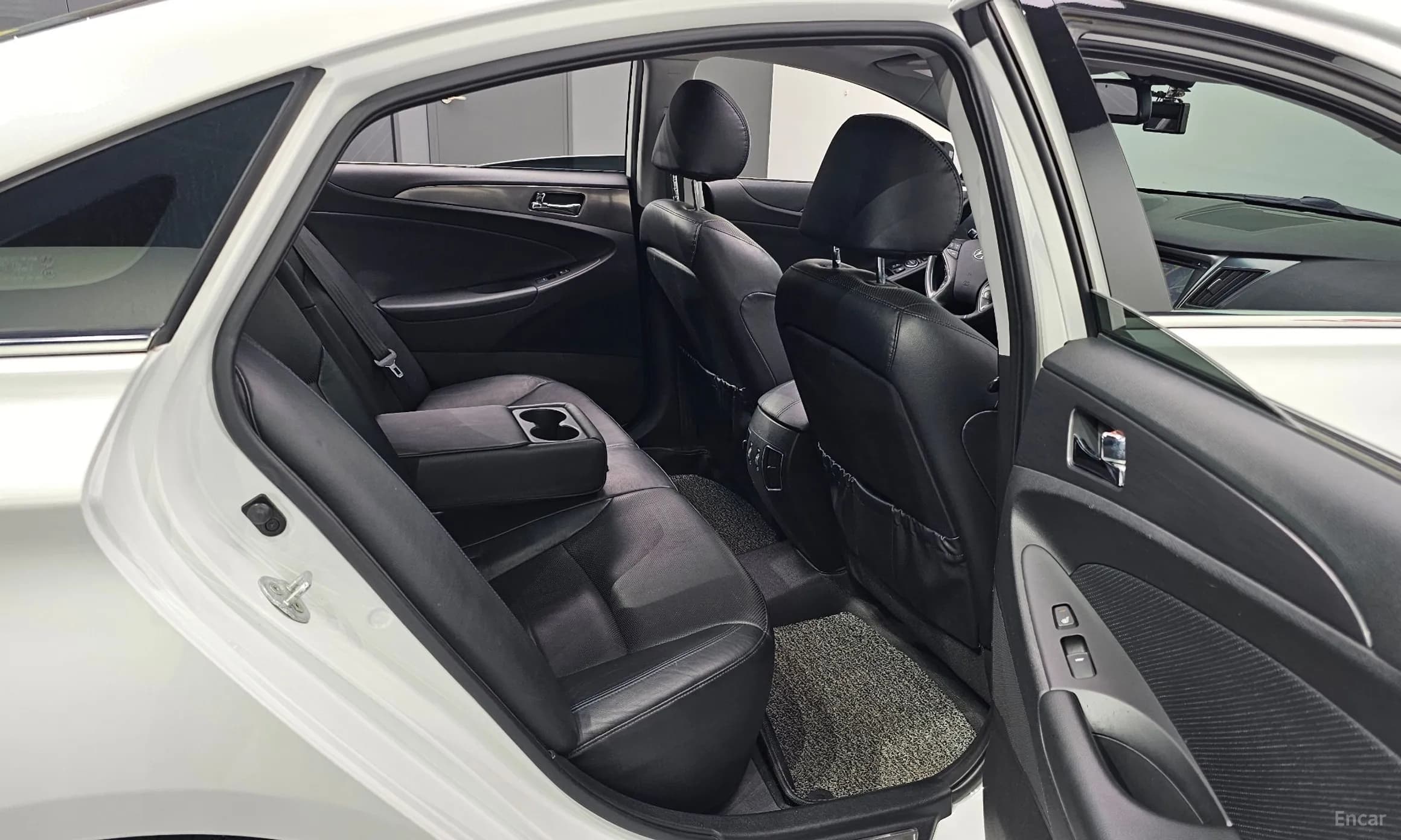 Sonata Hybrid