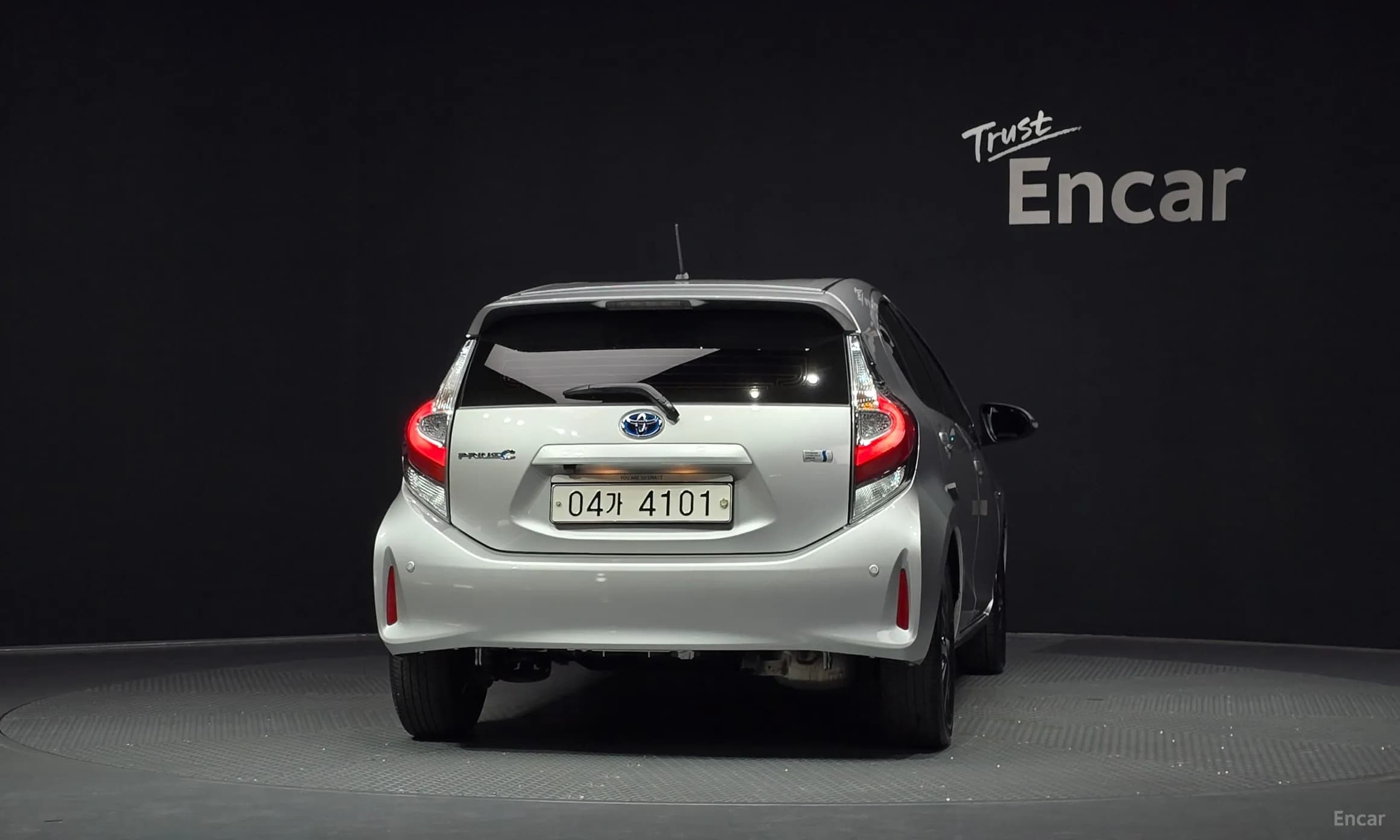 Prius C