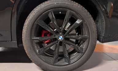 X4 (G02)
