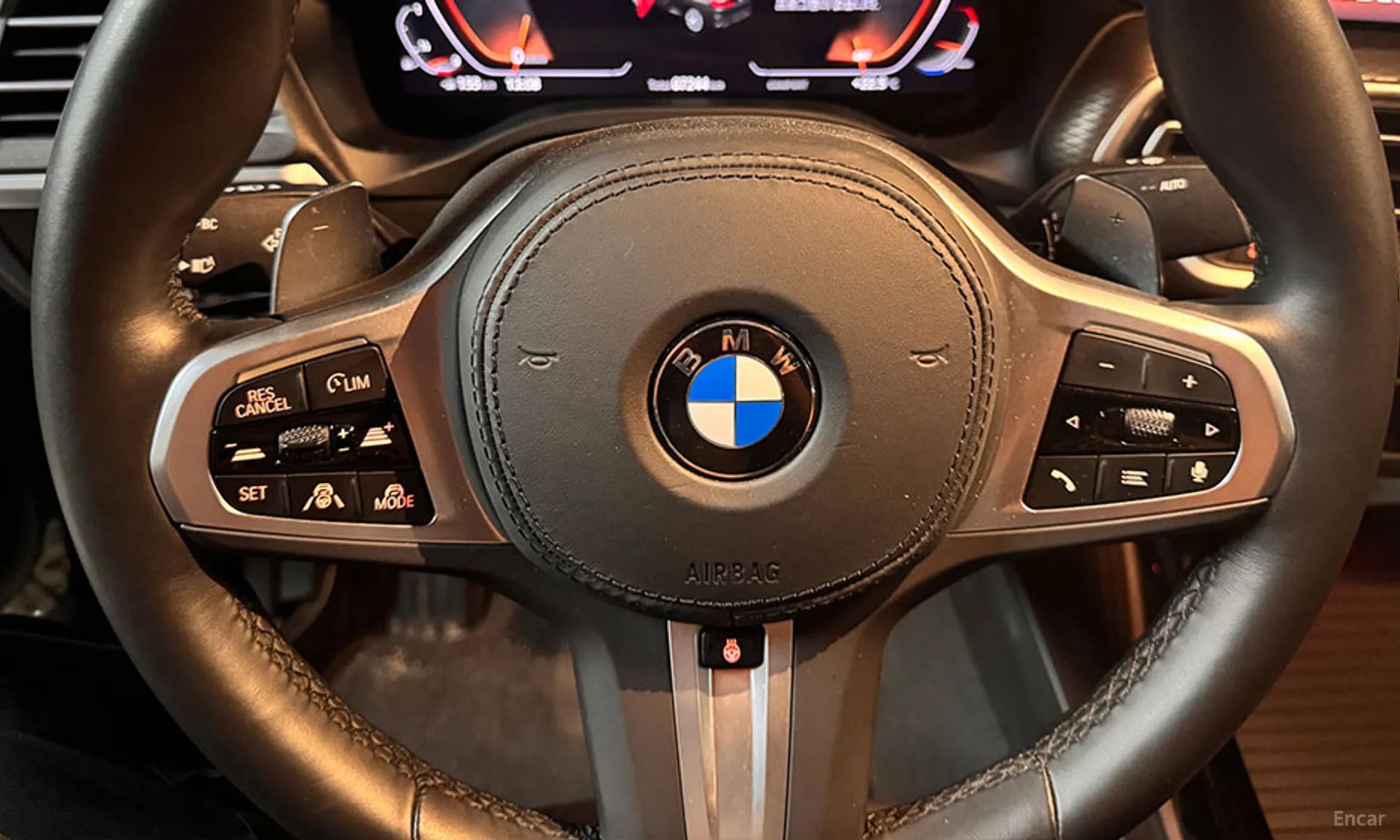 X4 (G02)