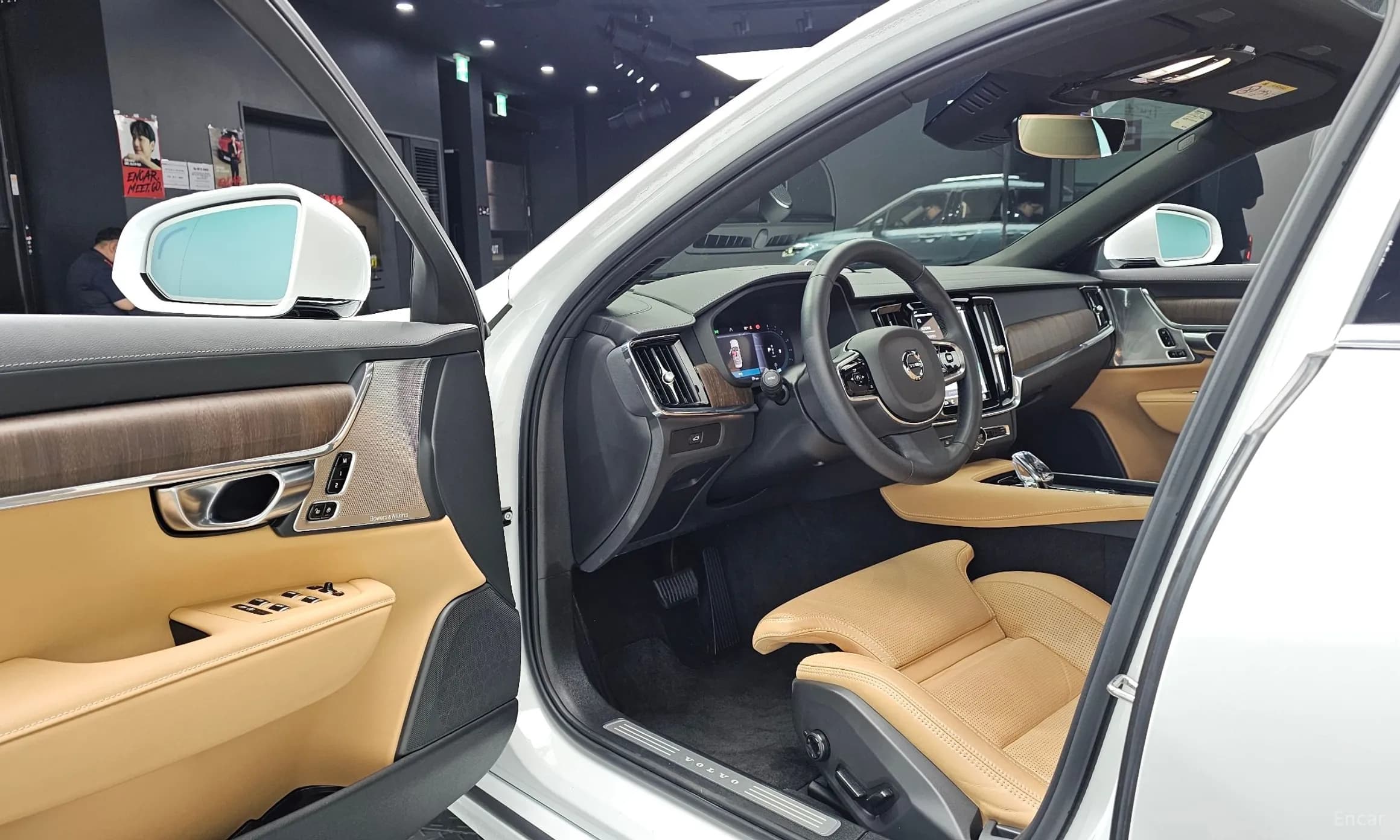 S90