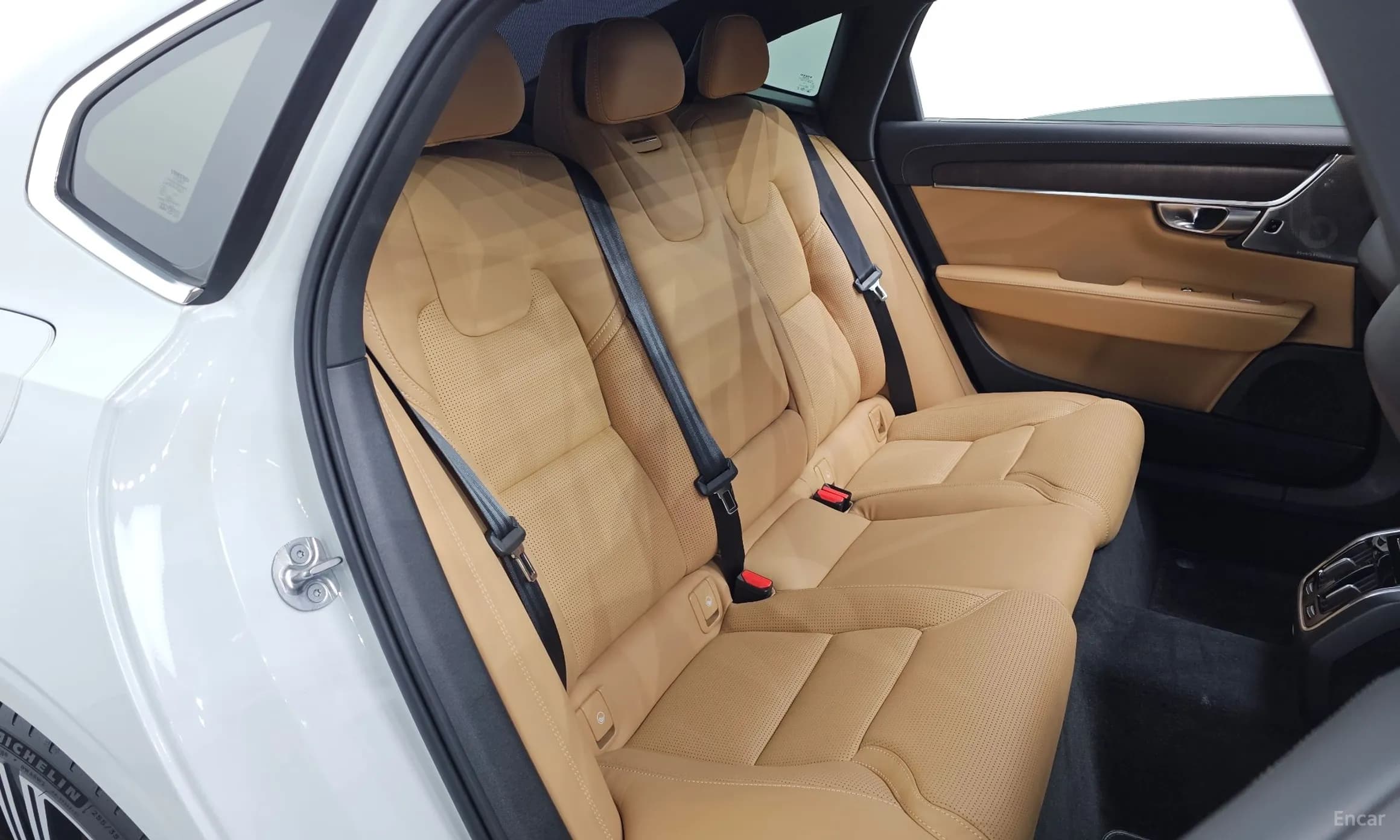S90