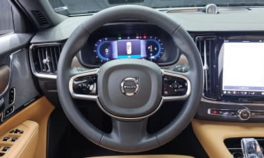 S90