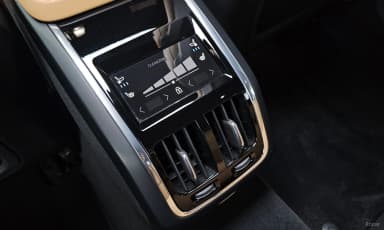 S90