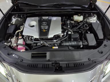 ES300h 7th Generation