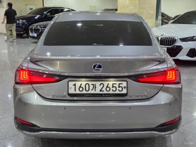 ES300h 7th Generation