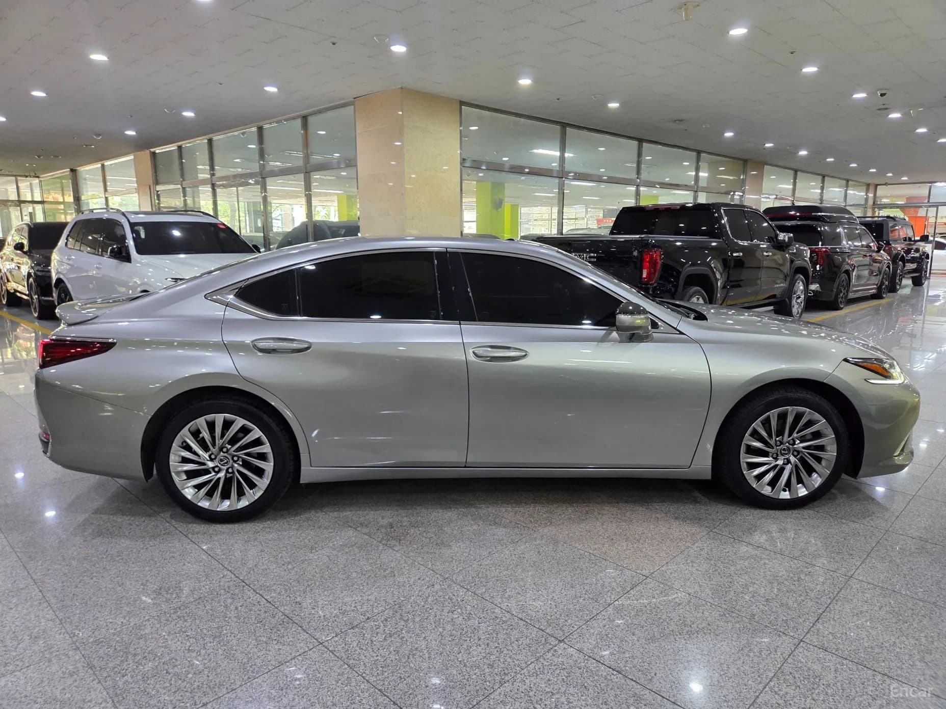 ES300h 7th Generation