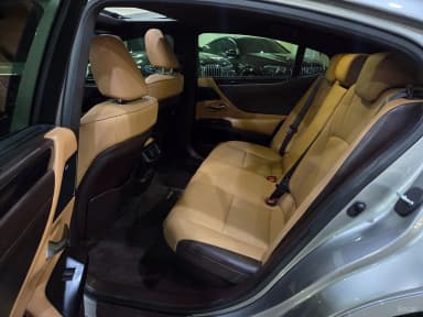 ES300h 7th Generation