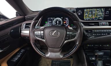ES300h 7th Generation