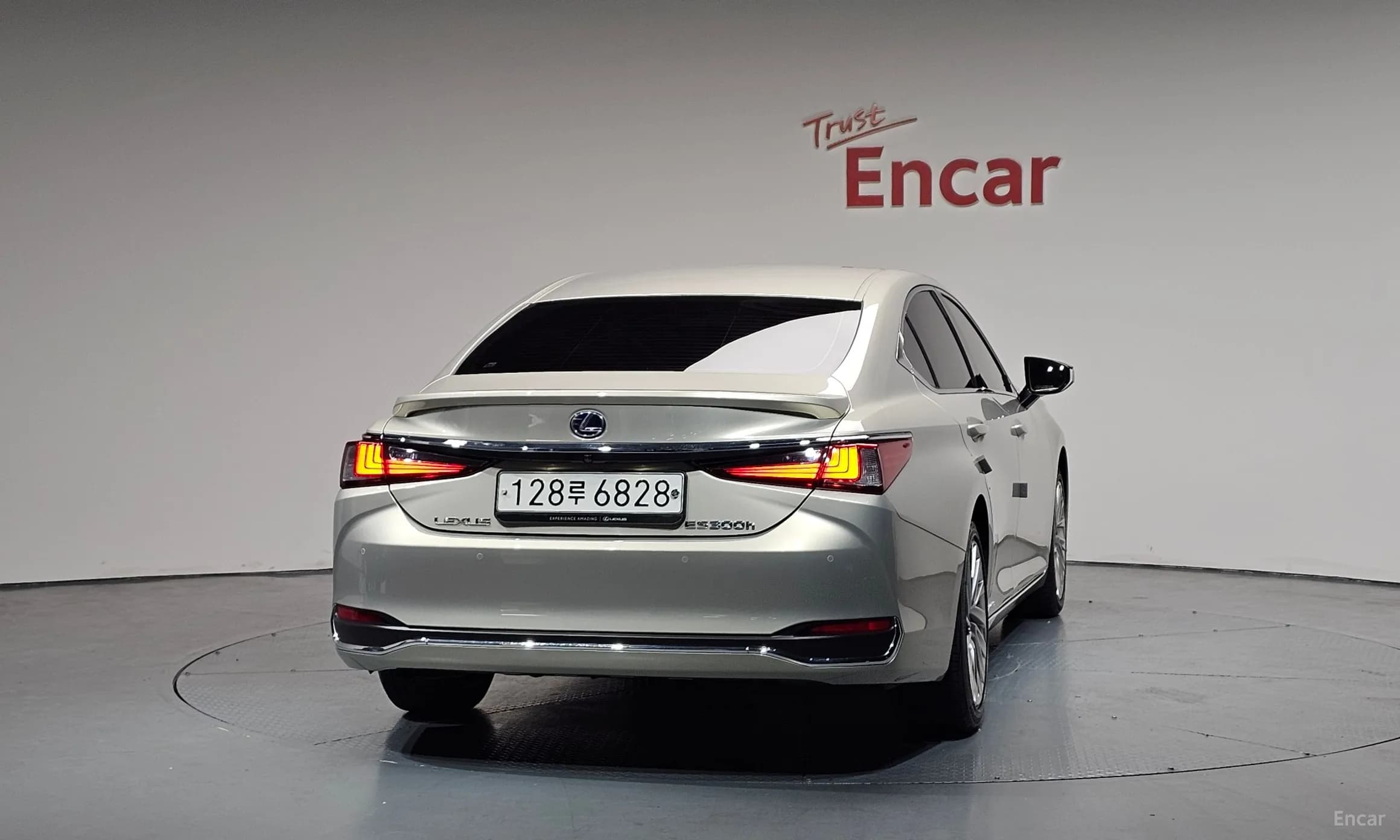 ES300h 7th Generation