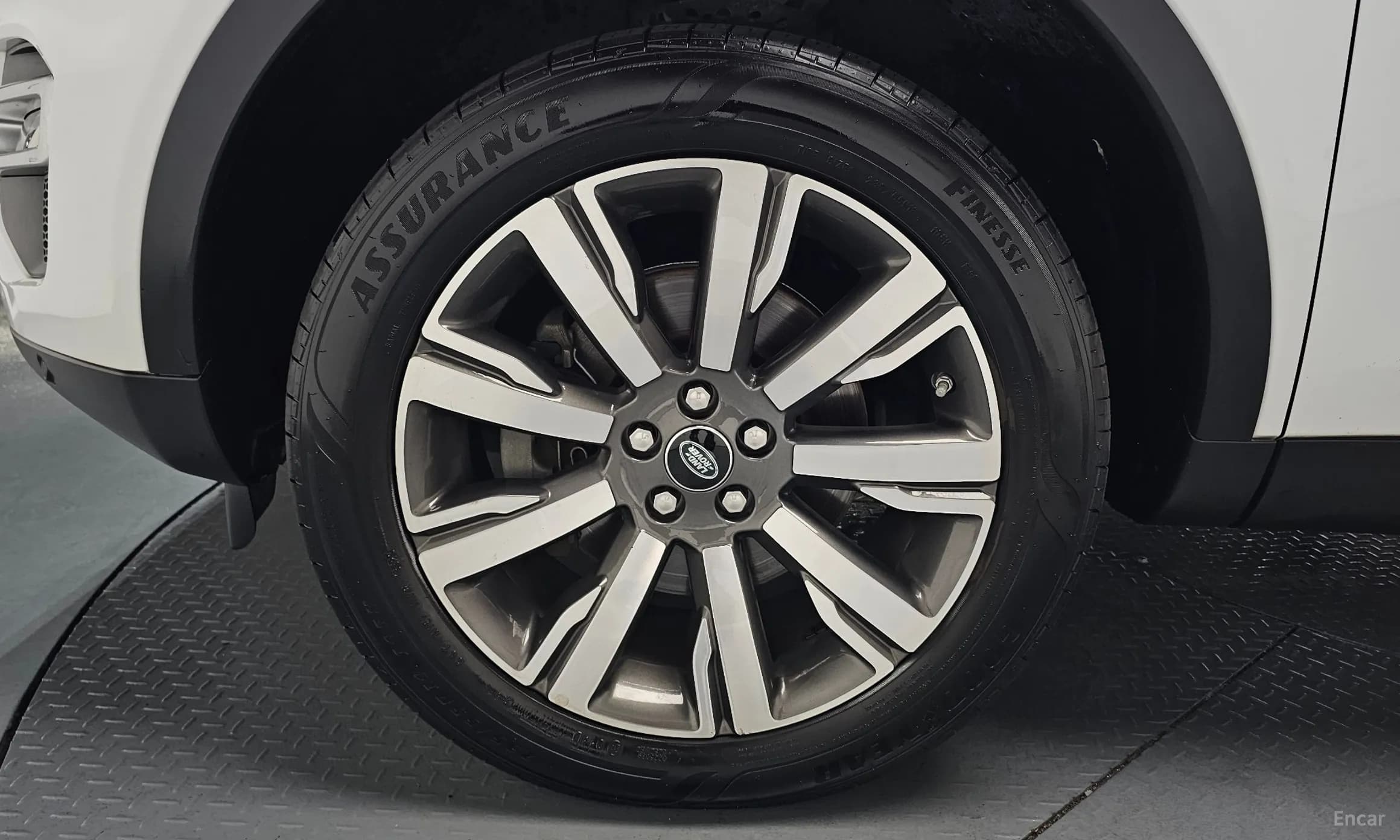 Discovery Sports