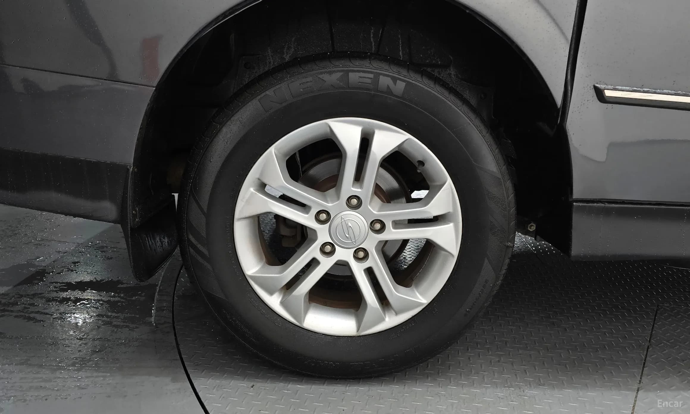 Korando Sports