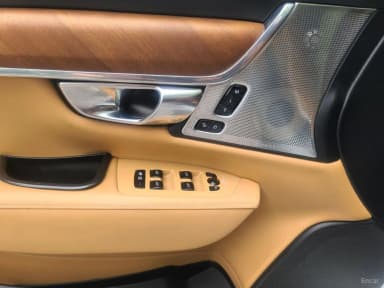 S90