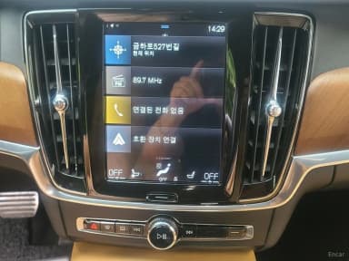S90
