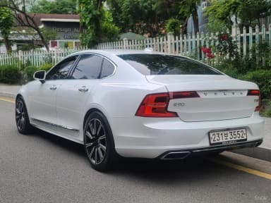 S90
