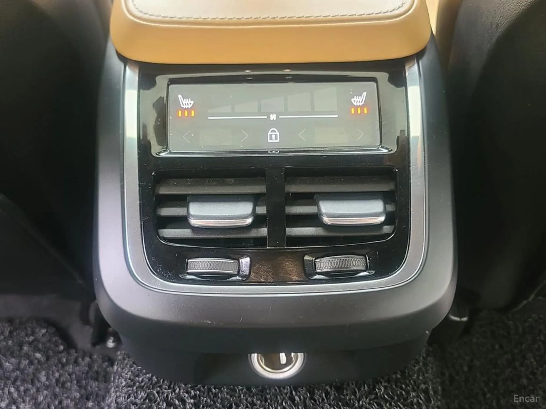S90