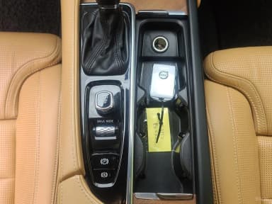 S90