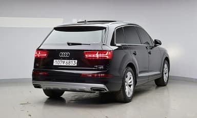 Q7 (4M)