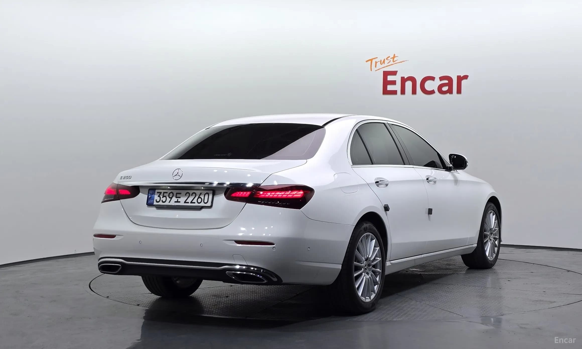 E-Class W213