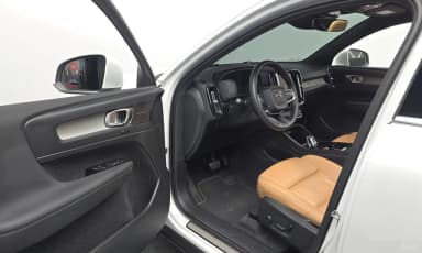 XC40