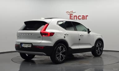 XC40