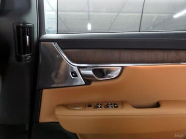 S90