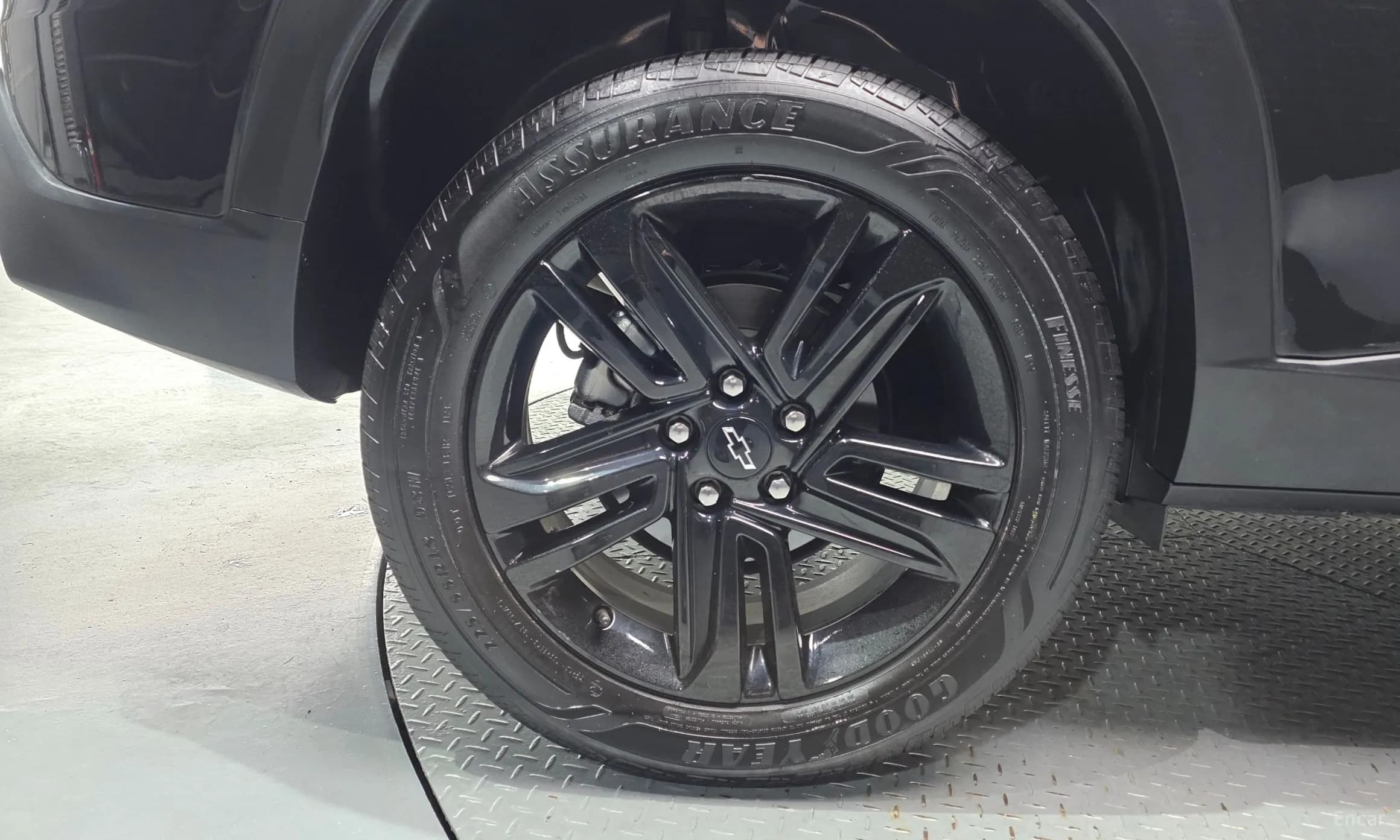 Trax Crossover