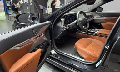7 Series (G70)